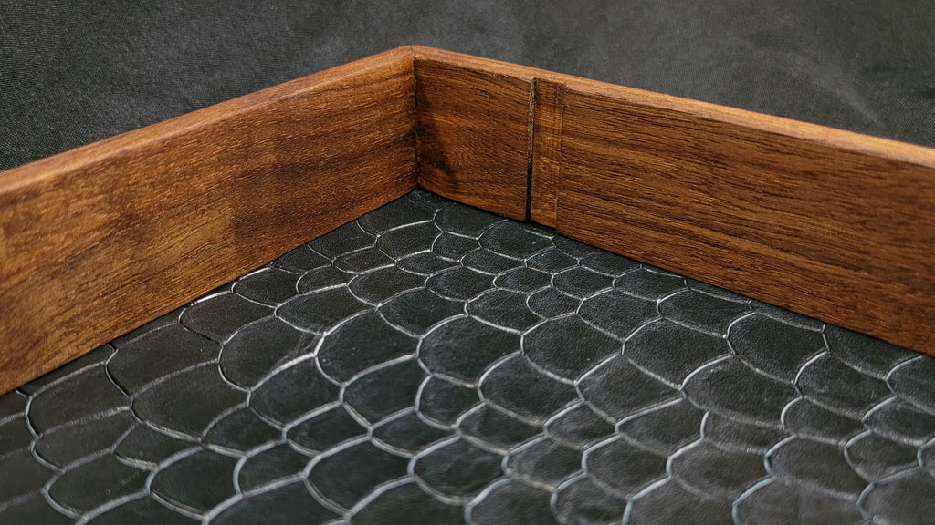 Dice Tray with Removeable Vault - Walnut